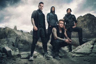 Papa Roach - Falling Apart (Official Video)